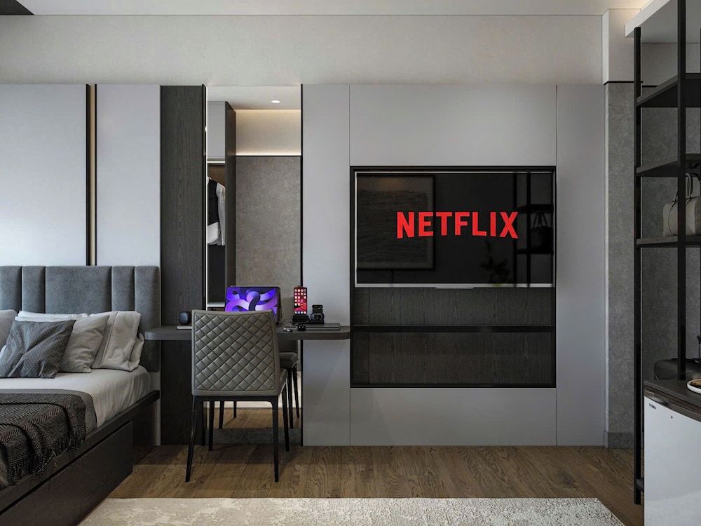 Unite StayCation Nhieu Tu