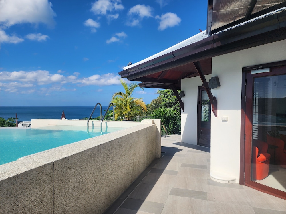 Luxury Seaview 6 Bedrooms With Infinity Pool Villa, Private Gym, Superfast Wifi