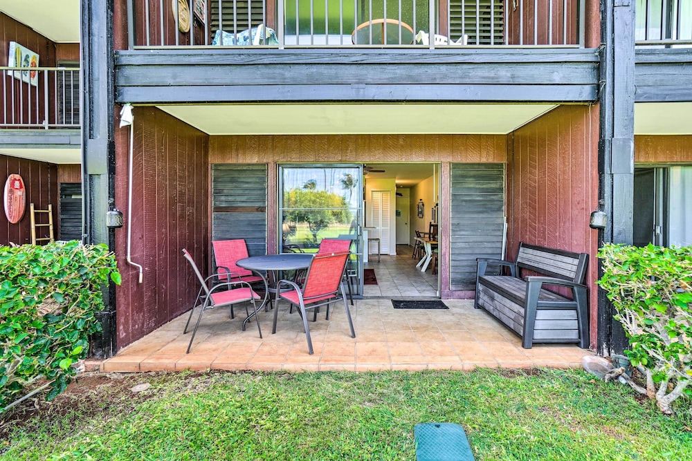 Kaunakakai Escape: Heated Pool & Beach Access