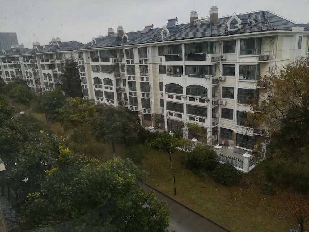 Shanghai Xianghe Stylish Guest House