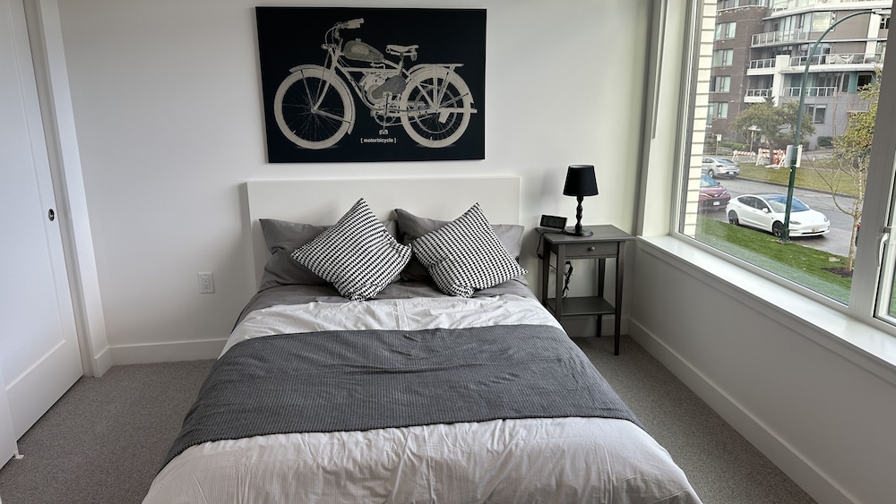 Vancouver Vacations - Ruby Red Cloud Homes Vancouver - Property Image 28