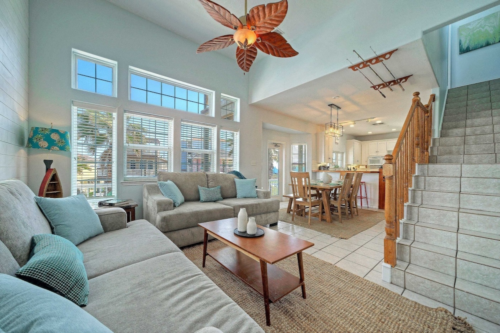 Ocean View Escape w/ Boardwalk + Pool Access Point Break by Avantstay