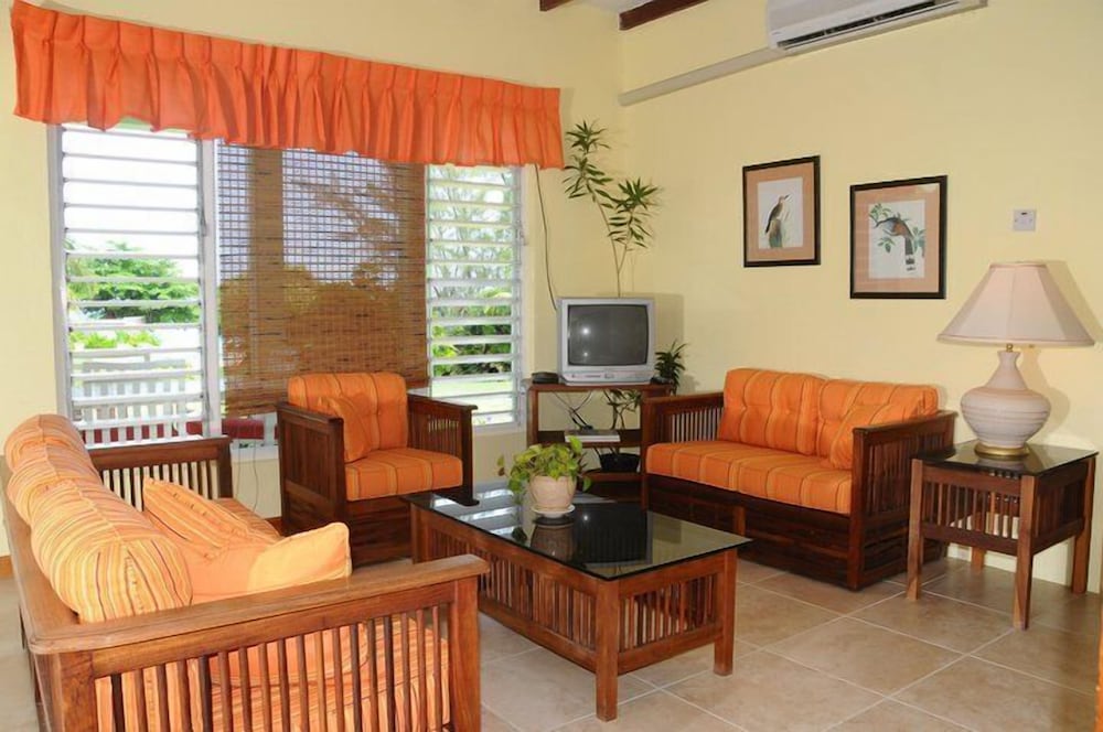Miramar Villa