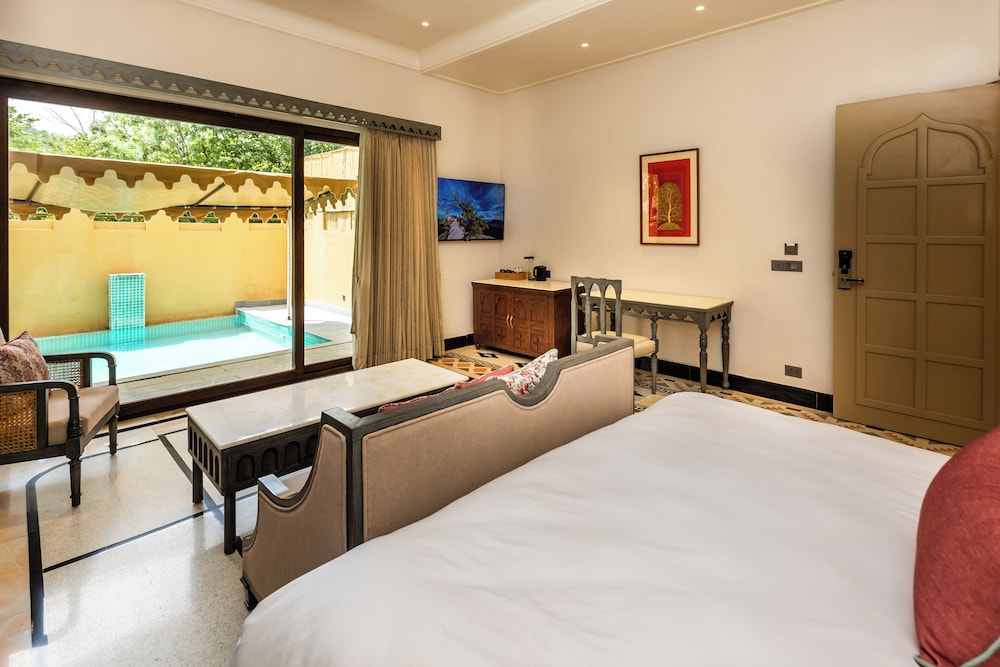 DEV BAGH LUXURIOUS PRIVATE SUITES