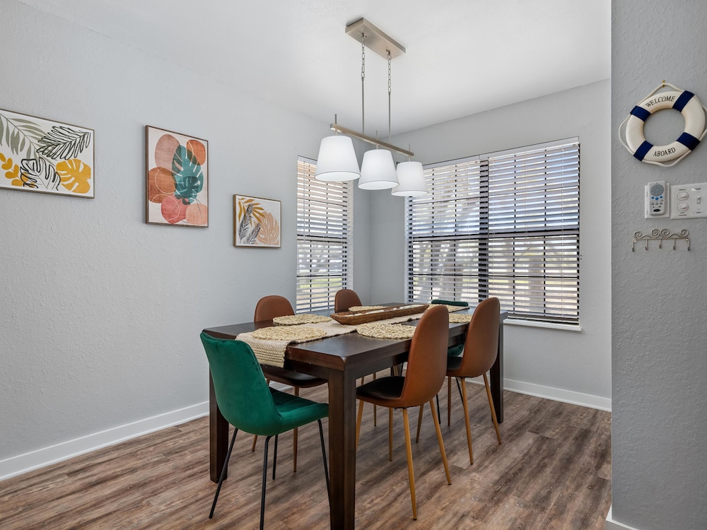 Sixteen Oaks view 5