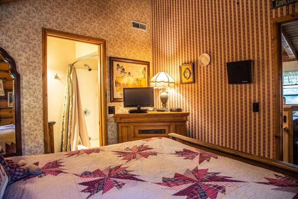 Eagle's Nest Lodge