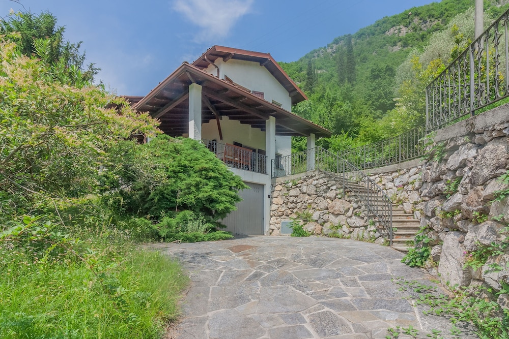 Villa Bianca Lierna in Varenna