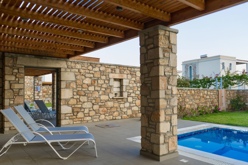 Estrella Villas