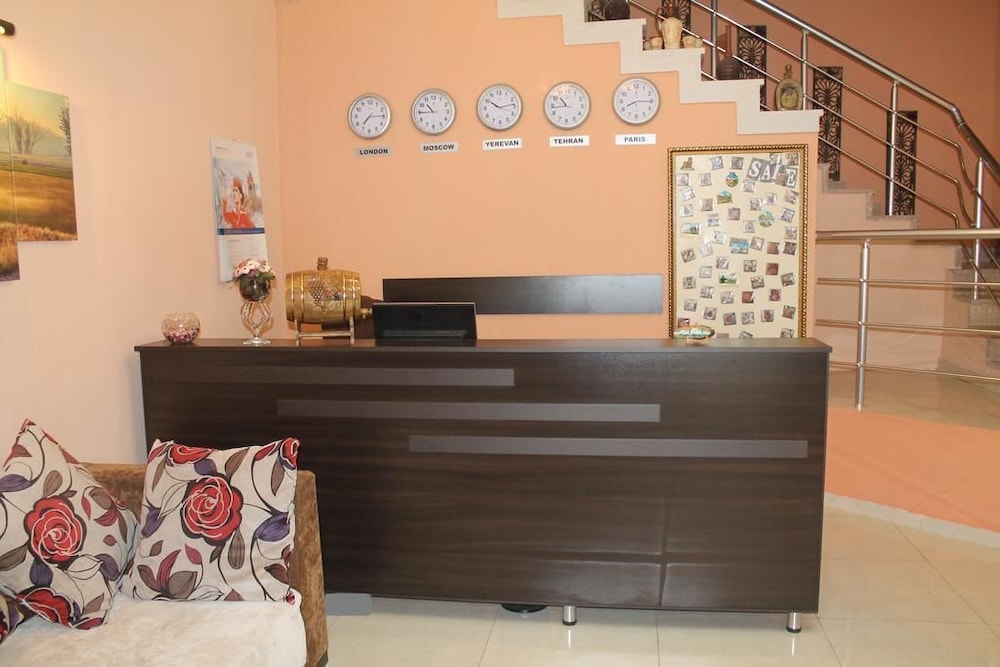 Old Yerevan Hostel & Tours