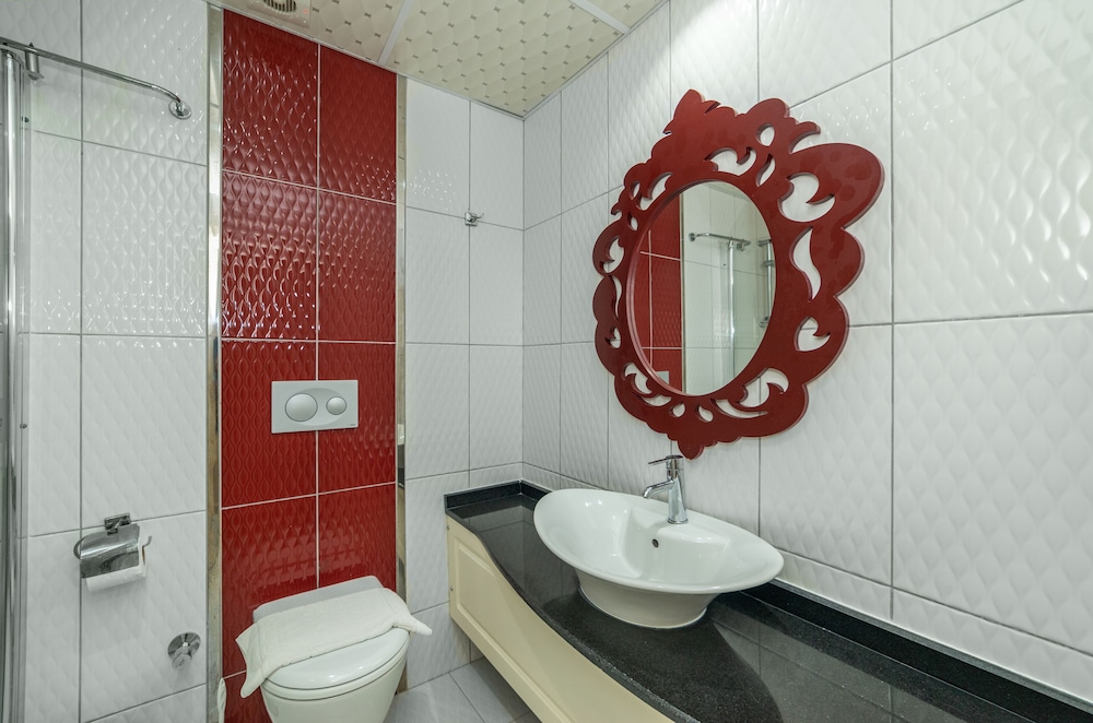 Majestic Otel - Image 16