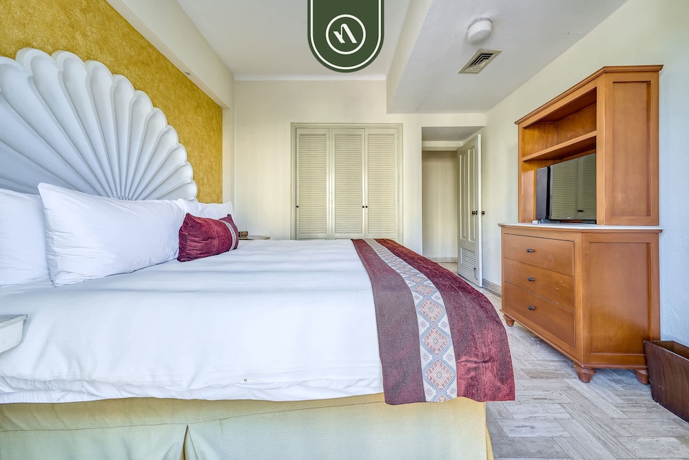Velas Marina Vallarta 2601