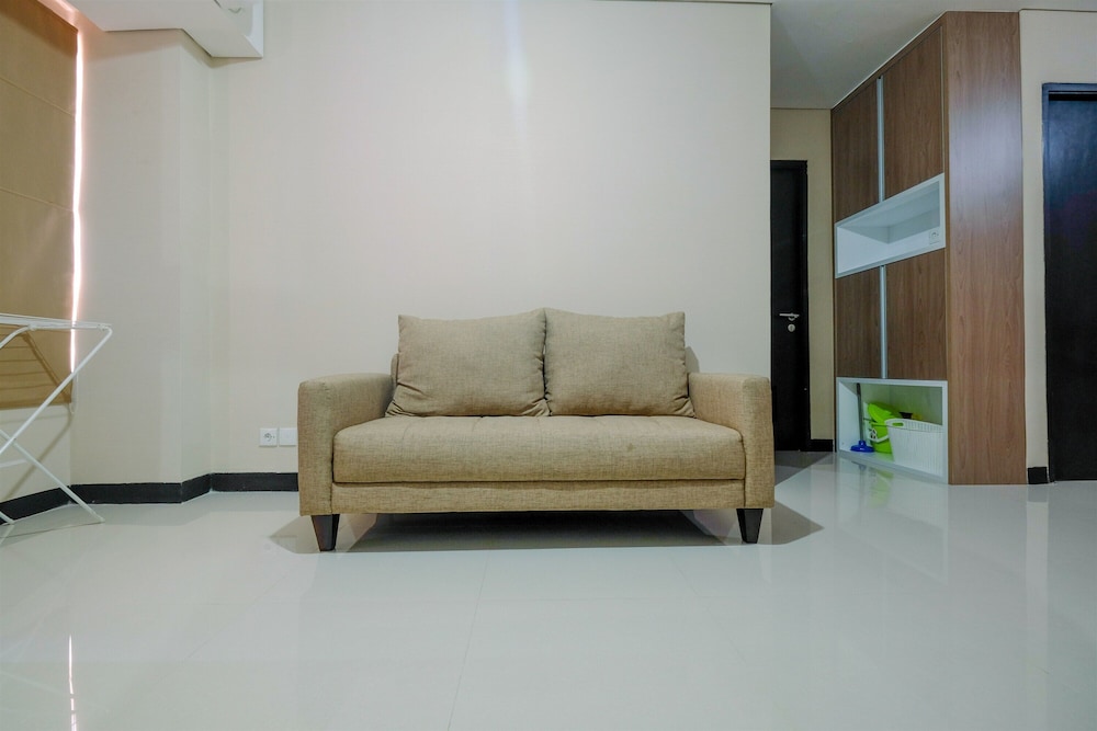 Comfy 2BR Apartment at Nifarro Park Pasar Minggu view 5