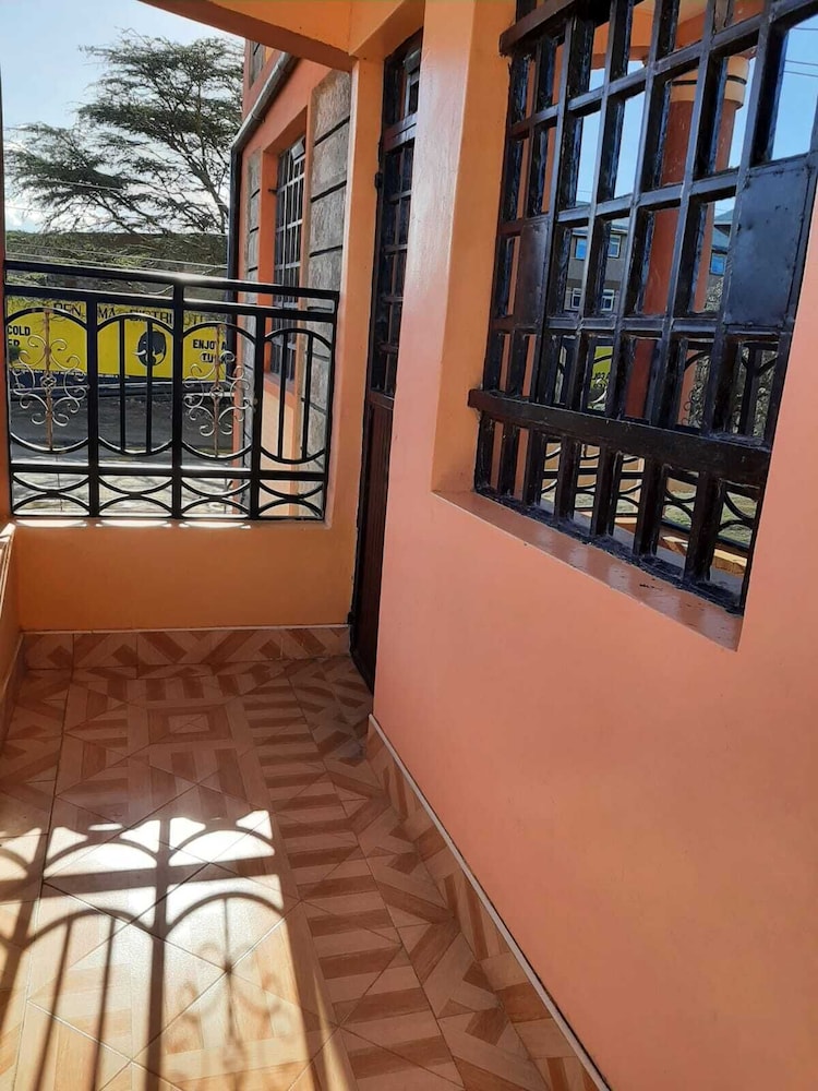 StayPlus Shyrah Cosy 2 Bedroom Apartment view 2