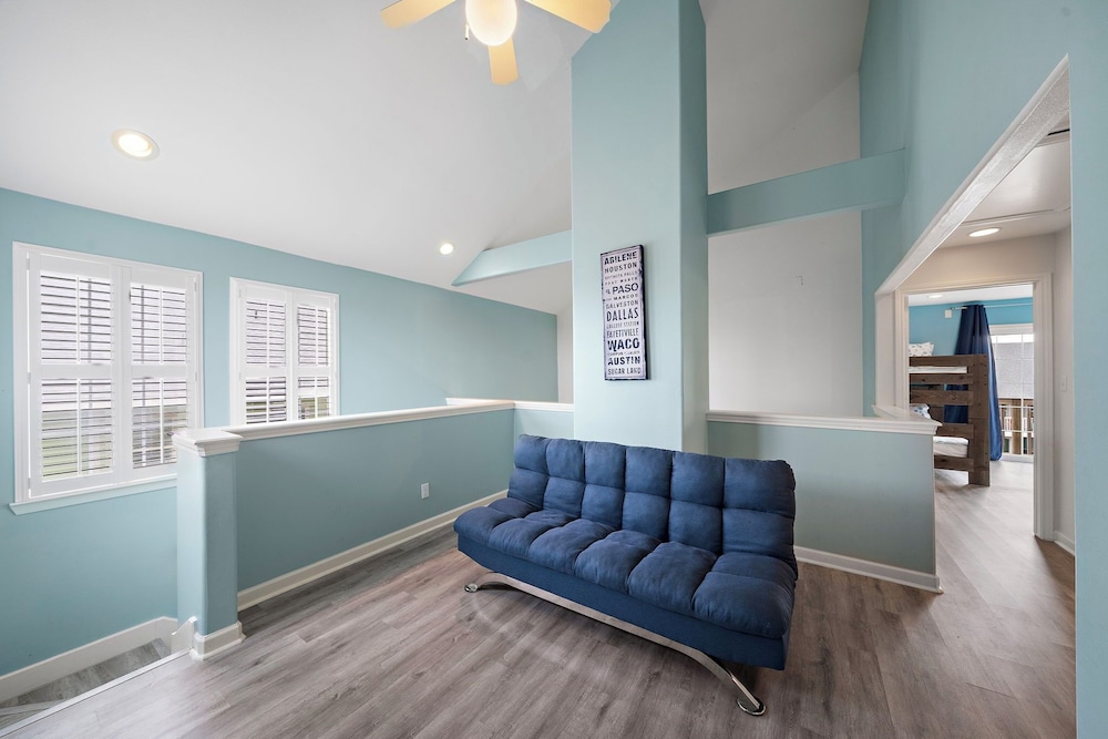 The Krusty Krab by Ryson Vacation Rentals