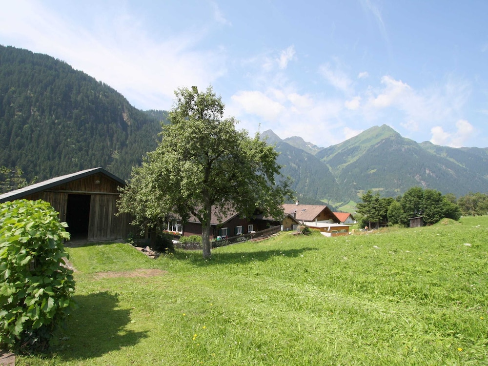 Photo 13