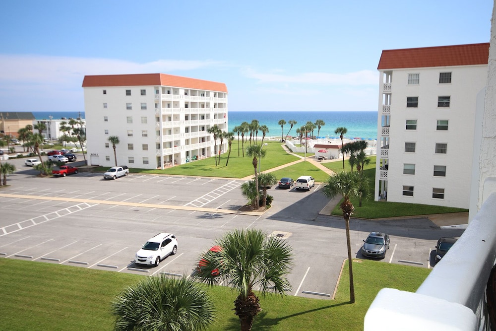 256 El Matador 2 Bedroom Condo by Redawning view 5
