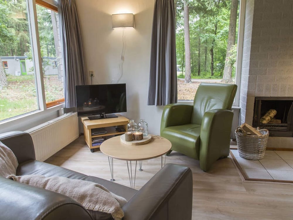 Tidy Bungalow Near the Veluwe view 4