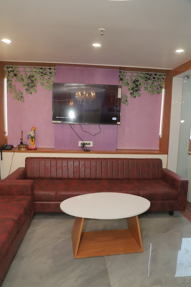 HOTEL BHAGYALAXMI LUXURY INN