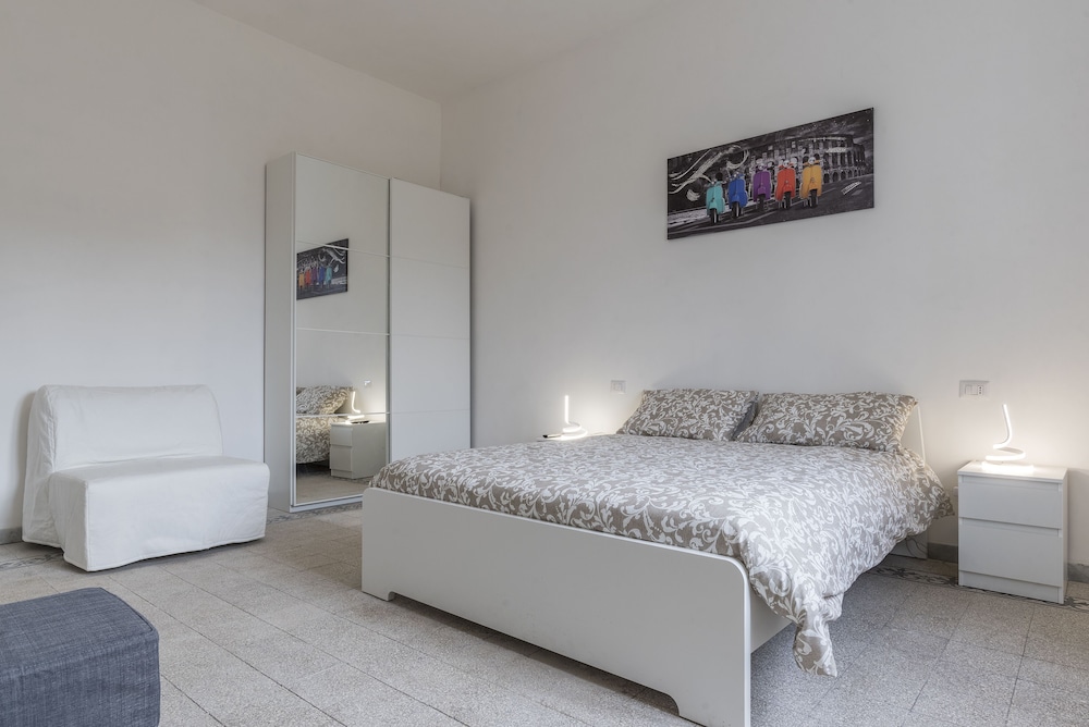 Colosseo & Colle Oppio Cozy Apartment