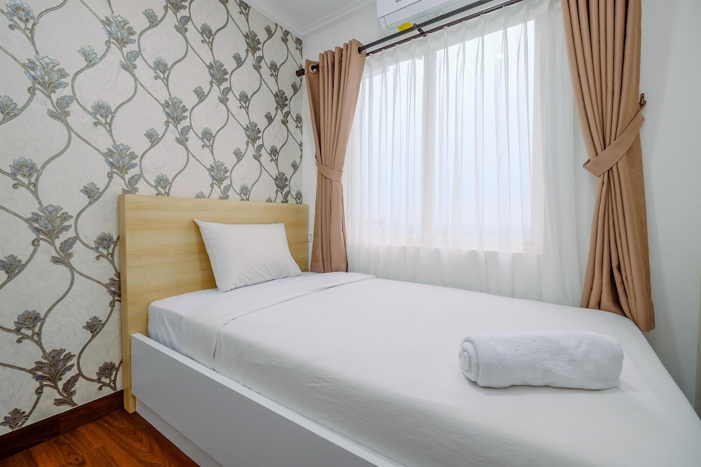 Cozy Living and Homey 2BR Sentul Tower Apartment