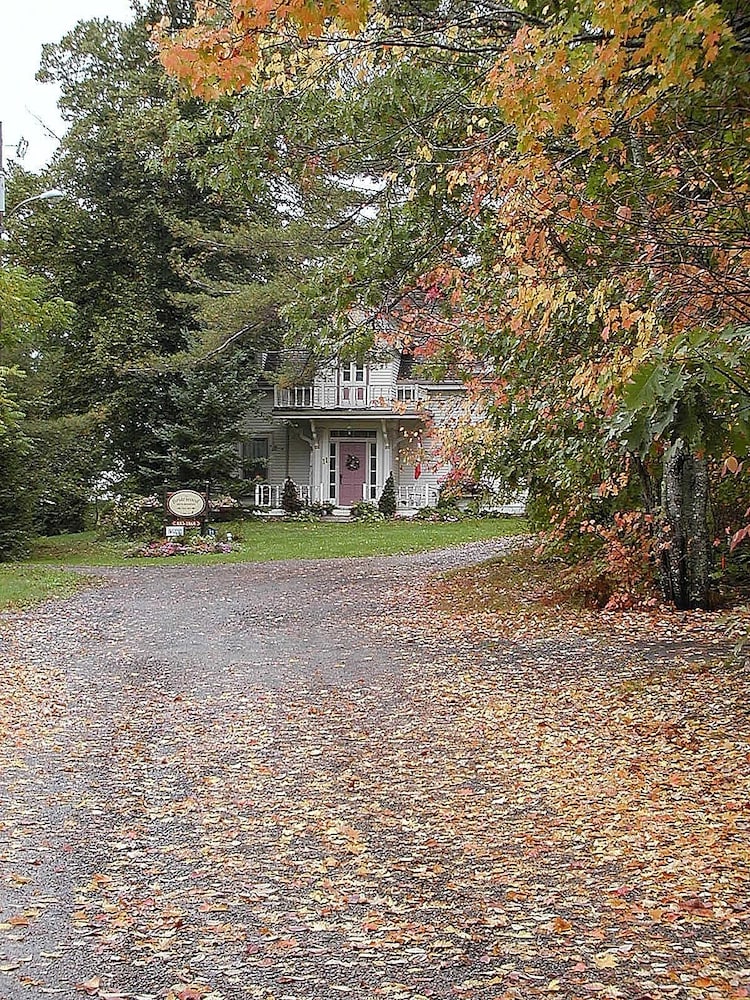The Briarwood B&B