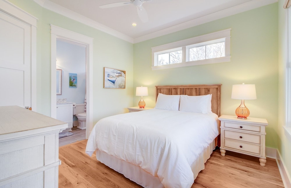 616 Carolina Boulevard by Avantstay Ocean Views From Decks