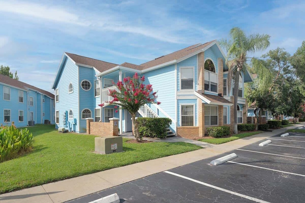Enjoy Disney 3brs at Villas of Somerset