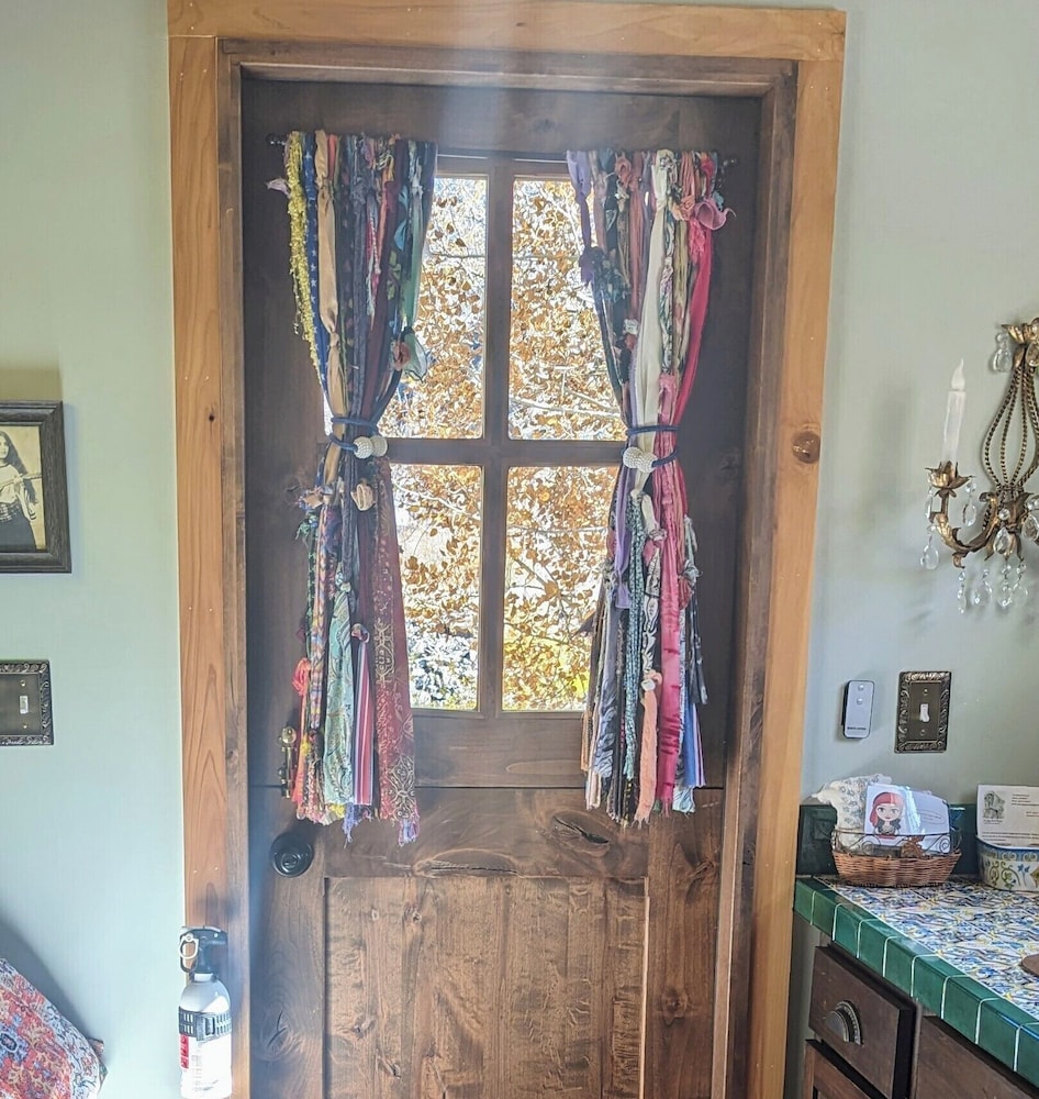 Salmon Gypsy Bed and Breakfast