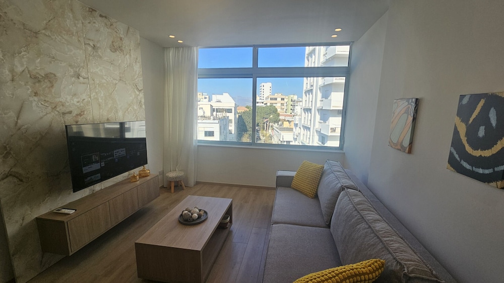 37 NIC - Stay City Center Gem