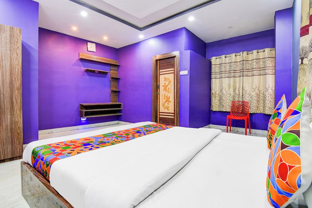 Fabhotel Love Birds Chinar Park