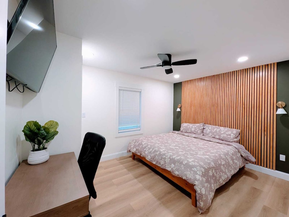 10 Burnett Home