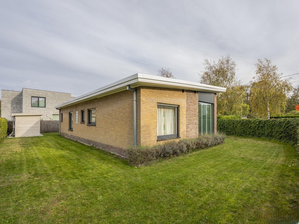 Pleasant Bungalow Near sea and Beach