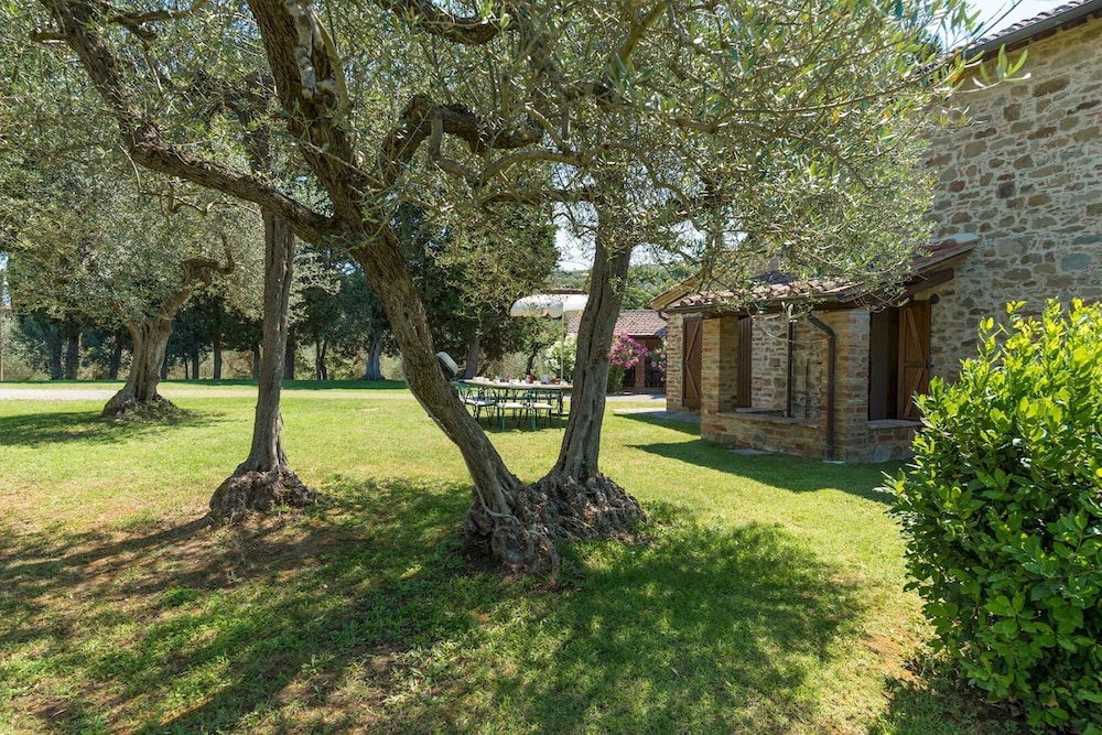 Pg-g212-sp31021at - Casa Torrione 14 view 2