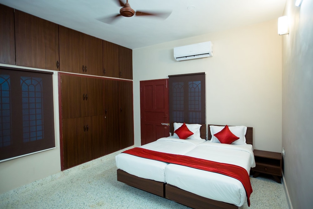 OYO 10789 Hotel Ranga Inn