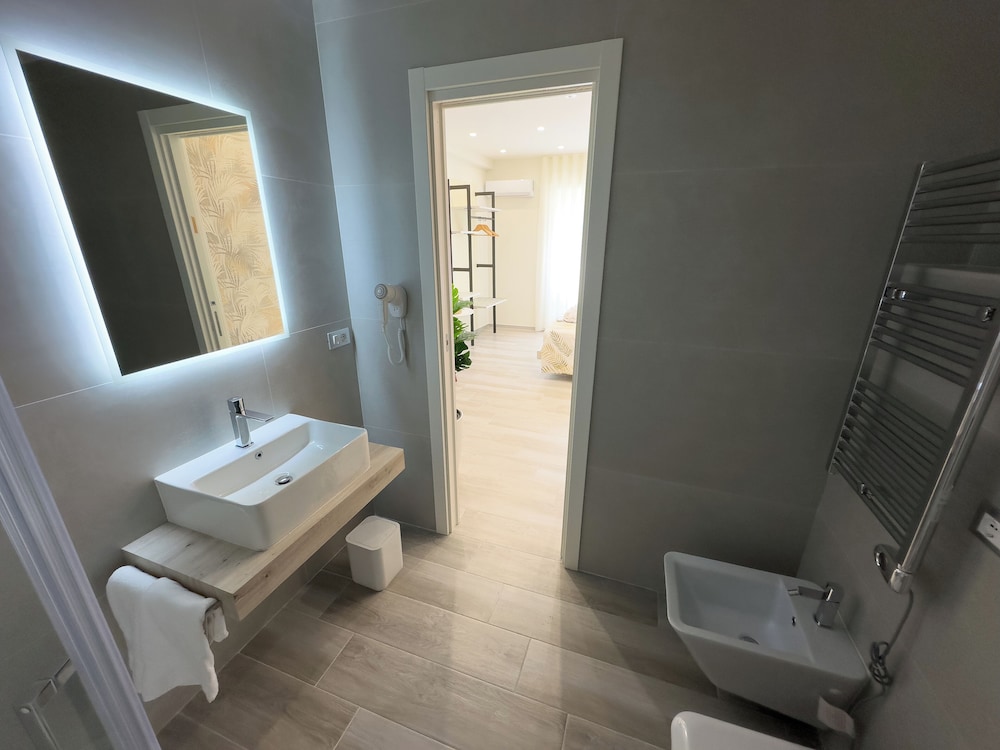 Al Civico 3 Home & Suites