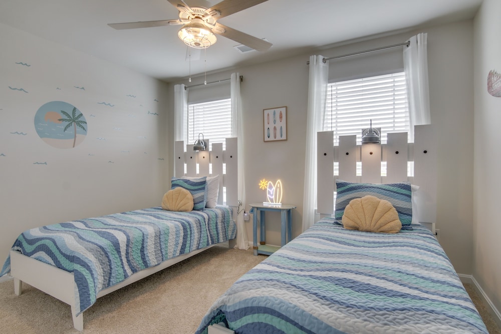 Shuttle to Beach: Millville By the Sea Retreat view 5