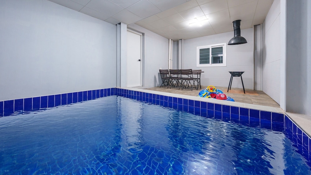 Gyeongju Ain Kids Pool Villa
