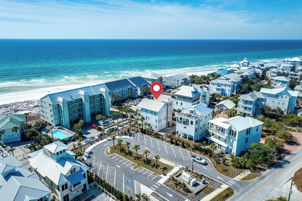 6br/5.5ba ~ Sleeps 20 ~ Perfect for Family Gateway!