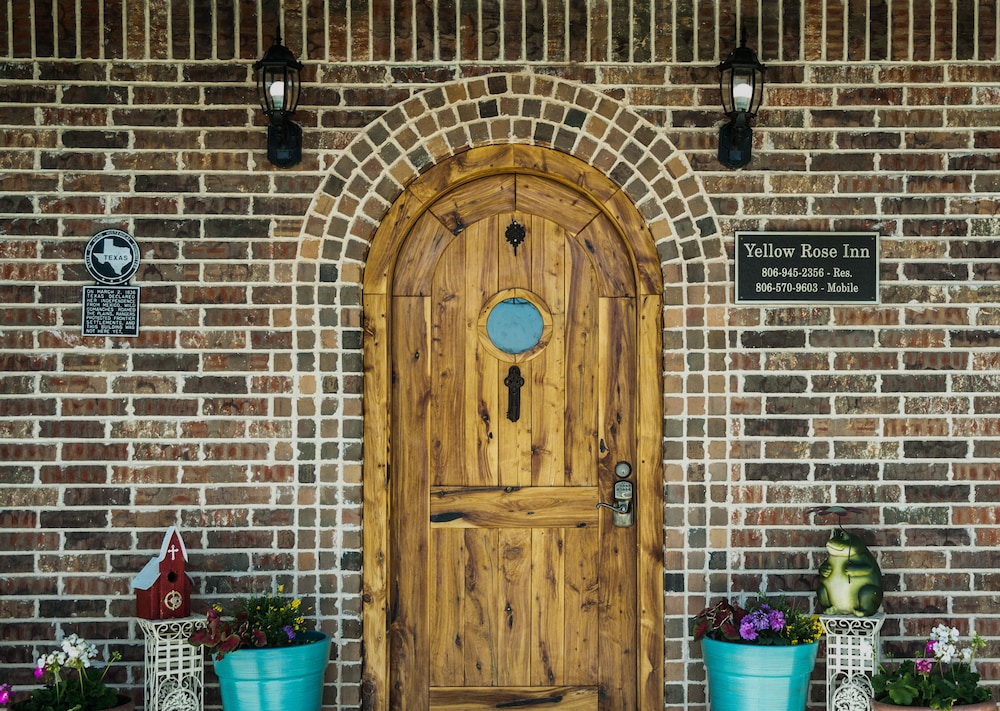 Yellow Rose Inn