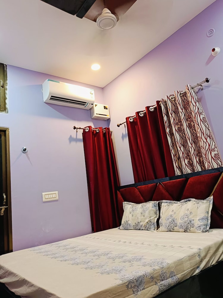 Manglam Homestay And paying Guest house view 4