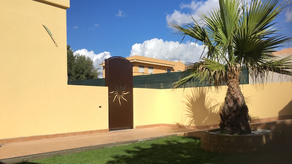 Loris B&B en Monserrato — other