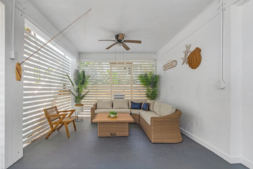 197 Beach Daze: 3br Pool Home, W/ Deeded Beach Access! 3 Bedroom Home