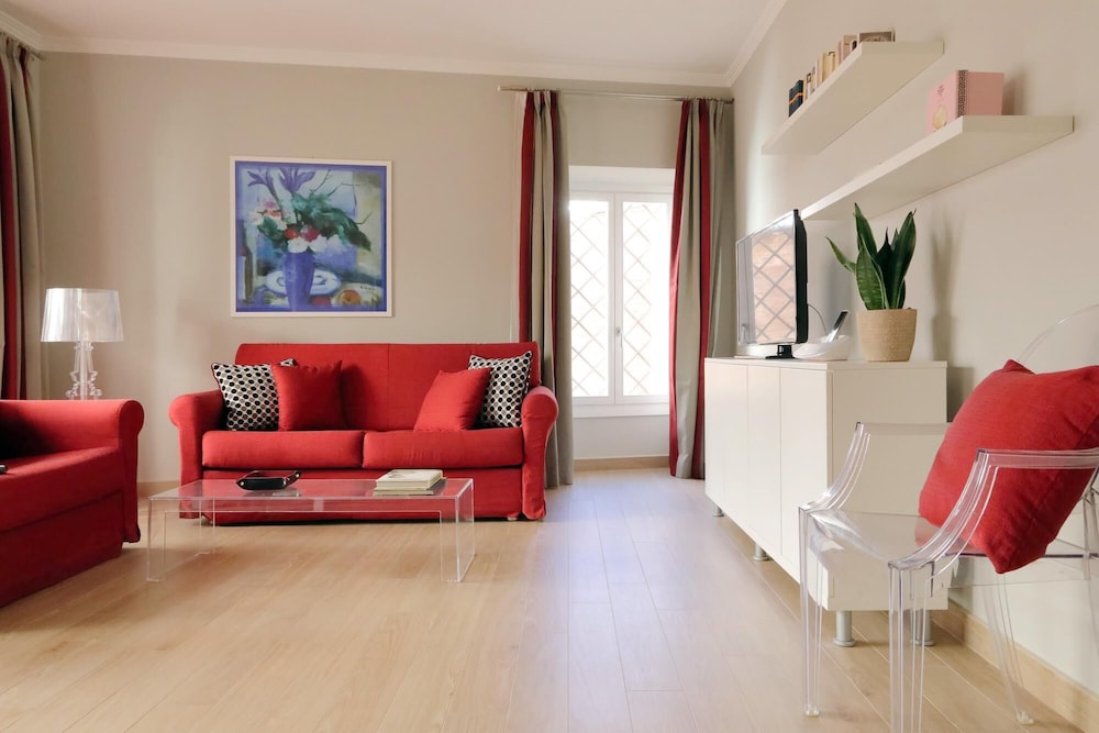 A7 Piazzetta Margutta A7 - My Extra Home