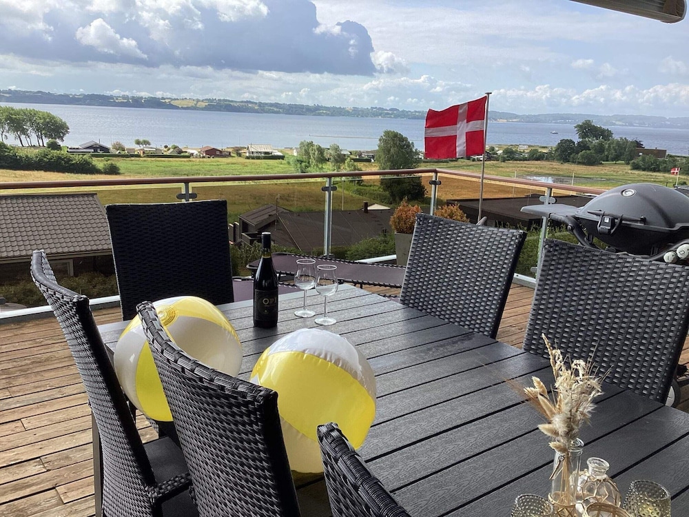 8 Person Holiday Home in Aabenraa view 2