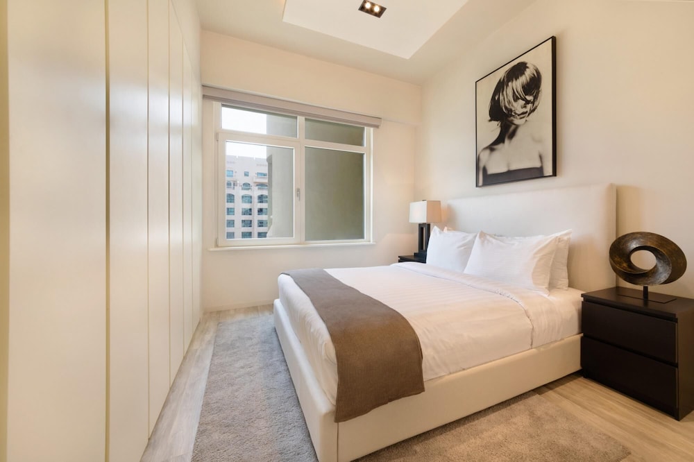 Luxurious 2 Bed Apt on Palm Jumeirah