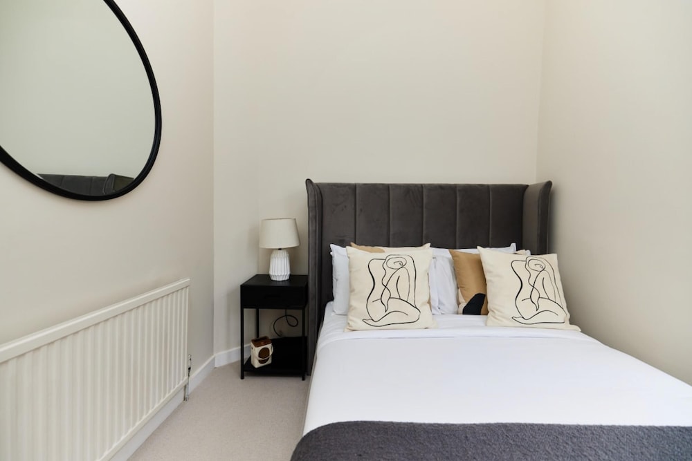 The Wandsworth Gem - Astonishing 3bdr Flat