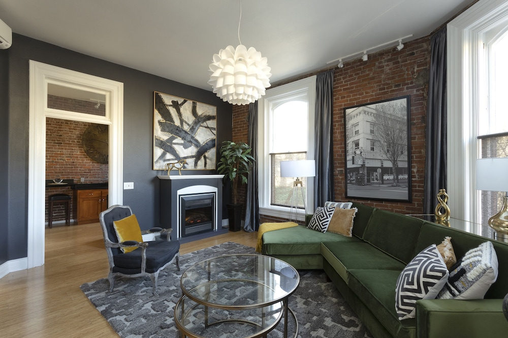 3rd Street Flats