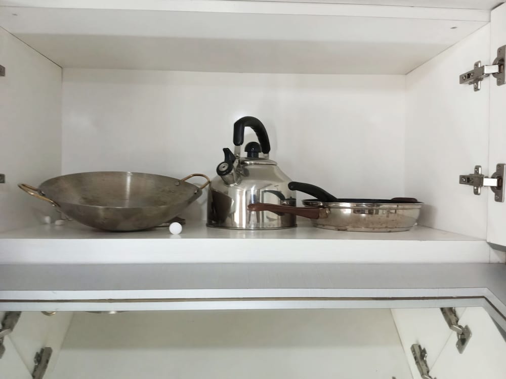 Genius Jakarta - Gading Greenhill Apt