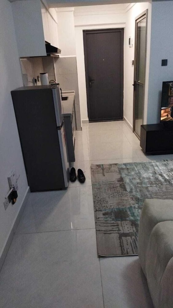 Shangri-la Apartment