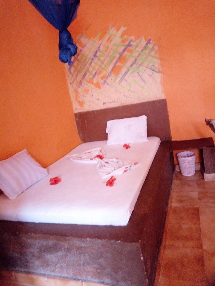 Amira's Roomz Zanzibar view 4